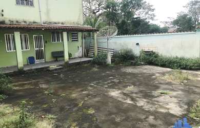 Imagem 2: Casa com quintal grande próximo à praia em Itacuruçá