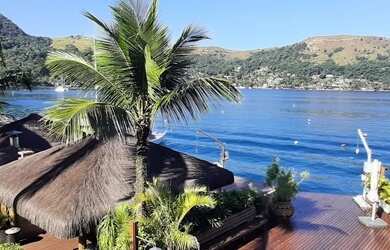 Imagem 2: Casa de frente para o mar no condomínio Portogalo - Angra dos Reis