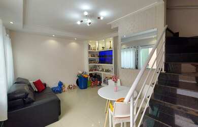 Imagem: A casa possui 2 Dormitórios, 2 Suítes, 3 Banheiros, 1 Vaga