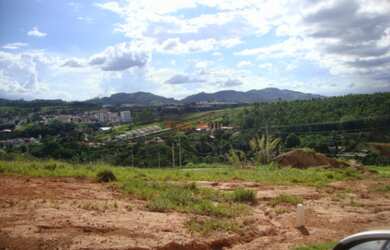 Imagem: O terreno possui 396m² de Área Privada e está localizado