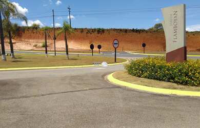 Imagem: O terreno possui 600m² de Área Privada e está localizado