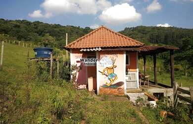Imagem: A fazenda possui 1 Dormitório, 1 Banheiro, 3m² de Área e