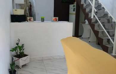 Imagem: A casa possui 2 Dormitórios, 2 Banheiros, 1 Vaga na garagem