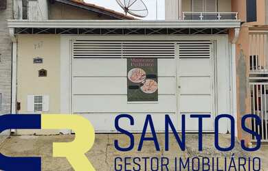 Imagem: A casa possui 3 Dormitórios, 1 Banheiro, 2 Vagas na garagem