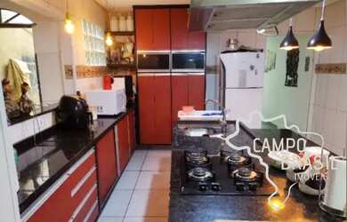 Imagem: A casa possui 3 Dormitórios, 1 Suíte, 2 Banheiros, 2 Vagas