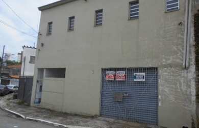 Imagem: O depósito possui 3 Banheiros, 4 Vagas na garagem, 270m² de