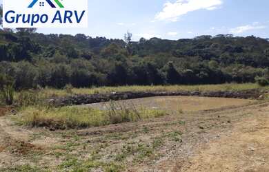 Imagem: A chácara possui 4185m² de Área Privada e está localizado