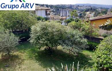 Imagem: A casa possui 3 Dormitórios, 1 Suíte, 2 Banheiros, 2 Vagas