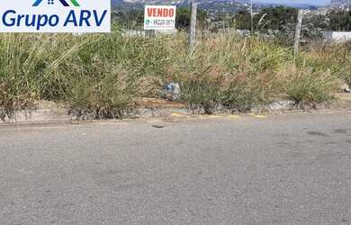 Imagem: O terreno possui 300m² de Área e está localizado em Alvinópolis