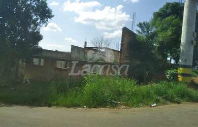 Imagem: O terreno possui 395m² de Área e está localizado em Vila