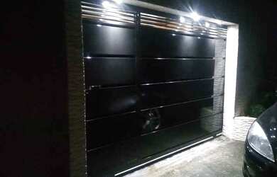 Imagem: A casa possui 2 Dormitórios, 1 Suíte, 1 Banheiro, 125m² de