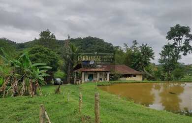 Imagem: A fazenda possui 6 Dormitórios, 3 Banheiros, 10 Vagas na garagem