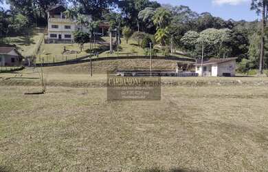 Imagem: A chácara possui 4 Dormitórios, 1 Suíte, 4 Banheiros, 10000m²