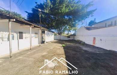 Imagem: O terreno possui 403m² de Área Privada e está localizado