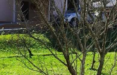 Imagem: A casa possui 3 Dormitórios, 1 Suíte, 3 Banheiros, 5 Vagas