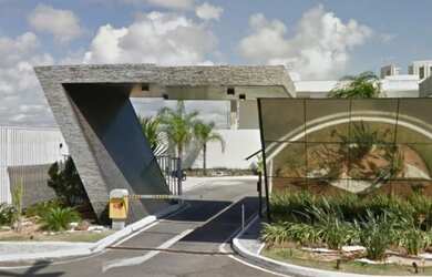 Imagem: O terreno possui 490m² de Área Privada e está localizado