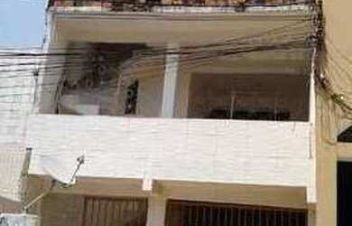 Imagem: A casa possui 2 Dormitórios, 80m² de Área Privada e está