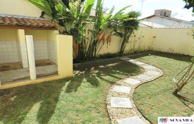 Imagem: A casa possui 3 Dormitórios, 1 Suíte, 3 Banheiros, 4 Vagas