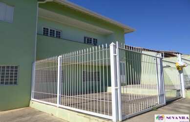 Imagem: A sala comercial possui 2 Banheiros e 420m² de Área e está