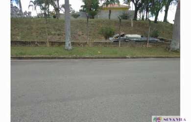 Imagem: O terreno possui 615m² de Área Privada e está localizado