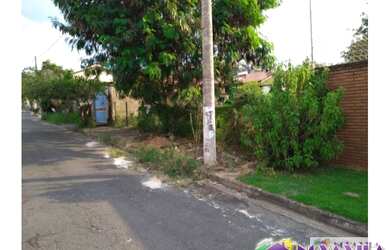 Imagem: O terreno possui 1.120m² de Área Privada e está localizado