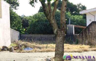 Imagem: O terreno possui 388m² de Área Privada e está localizado