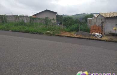 Imagem: O terreno possui 300m² de Área Privada e está localizado