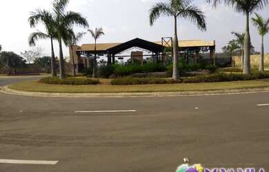 Imagem: O terreno possui 864m² de Área Privada e está localizado