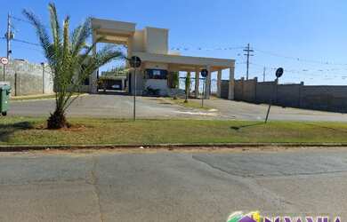 Imagem: O terreno possui 350m² de Área Privada e está localizado