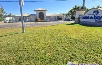 Imagem: O terreno possui 500m² de Área Privada e está localizado