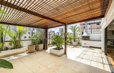 Imagem: O apartamento na cobertura possui 1 Dormitório, 1 Suíte, 3