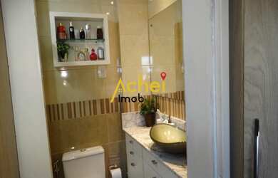 Imagem 6: Cobertura de 2 dormitórios toda reformada, opção para 3 com 2 vagas separadas no bairro m