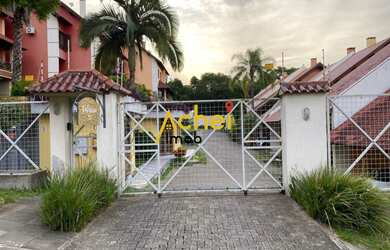 Imagem: A casa em condomínio possui 3 Dormitórios, 1 Suíte, 3 Banheiros