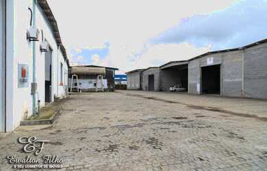 Imagem: O depósito possui 2 Banheiros, 300m² de Área e está localizado