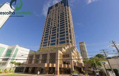 Imagem: A sala comercial possui 4 Banheiros, 9 Vagas na garagem, 385m²