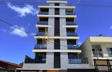 Imagem: O apartamento possui 2 Dormitórios, 1 Suíte, 2 Banheiros