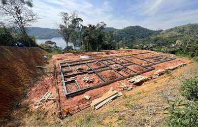 Imagem: O terreno possui 5.299m² de Área Privada e está localizado