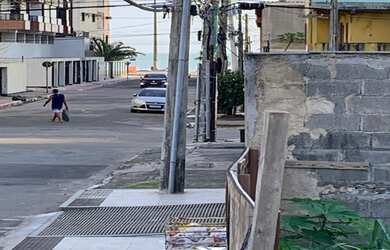 Imagem: O terreno possui 1080m² de Área Privada e está localizado