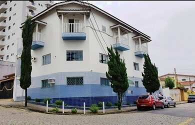 Imagem: A loja possui 3 Dormitórios, 1 Suíte, 3 Banheiros, 4 Vagas