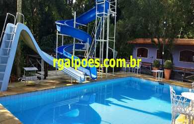 Imagem: A fazenda possui 4 Dormitórios, 2 Suítes, 4 Banheiros, 4 Vagas