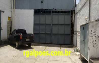 Imagem: O depósito possui 2 Banheiros e 1400m² de Área e está localizado