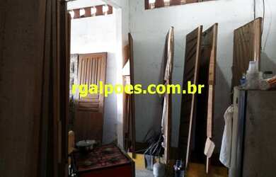 Imagem: O depósito possui 1 Banheiro e está localizado em Centro