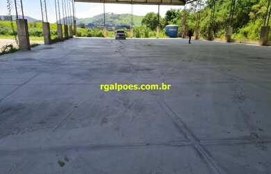 Imagem: O depósito possui 1 Banheiro e está localizado em Queimados