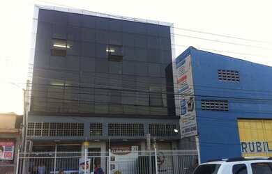 Imagem: O depósito possui 4 Banheiros e está localizado em Madureira