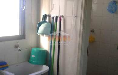 Imagem: O apartamento possui 1 Dormitório, 1 Banheiro, 1 Vaga na garagem