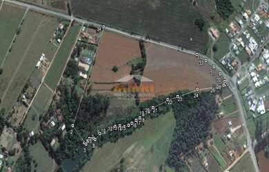 Imagem: O terreno possui 121.000m² de Área e está localizado em