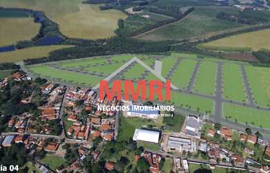 Imagem: O terreno possui 200m² de Área, Imóvel novo e está localizado