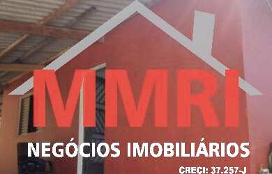 Imagem: A chácara possui 2 Dormitórios, 2 Banheiros, 2 Vagas na garagem