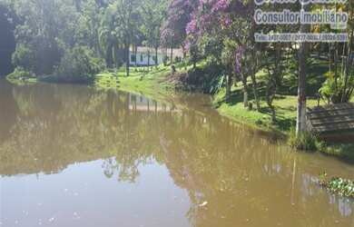Imagem: A fazenda possui 5 Dormitórios, 1 Suíte, 5 Banheiros, 15 Vagas