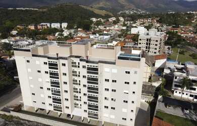 Imagem: O apartamento na cobertura possui 2 Dormitórios, 1 Suíte